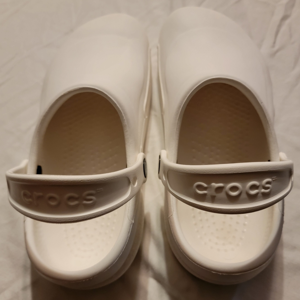 White Crocs Unisex W8 M6